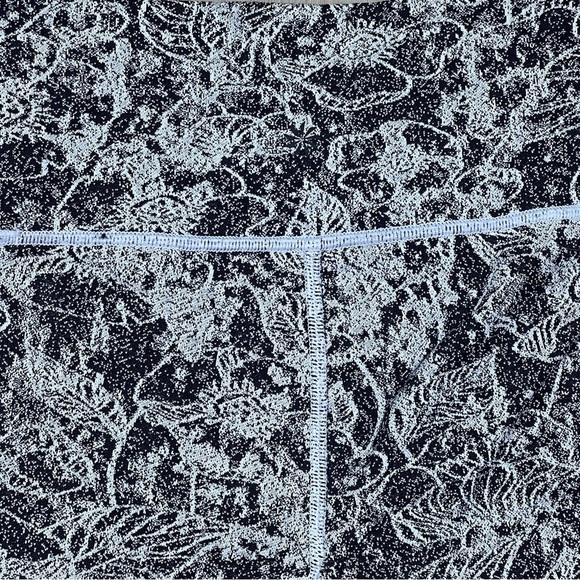 Athleta Elation 7/8 Print Leggings Graffiti Print XXS - Picture 6 of 7